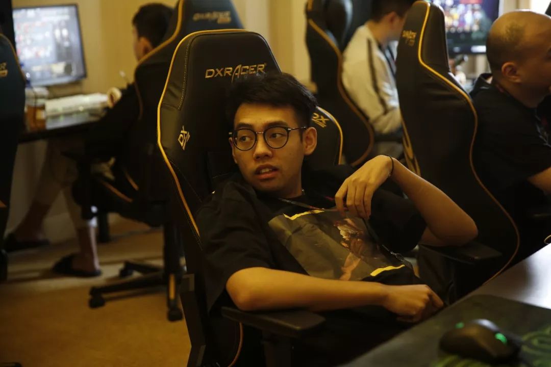 在视觉上追 在视觉上追