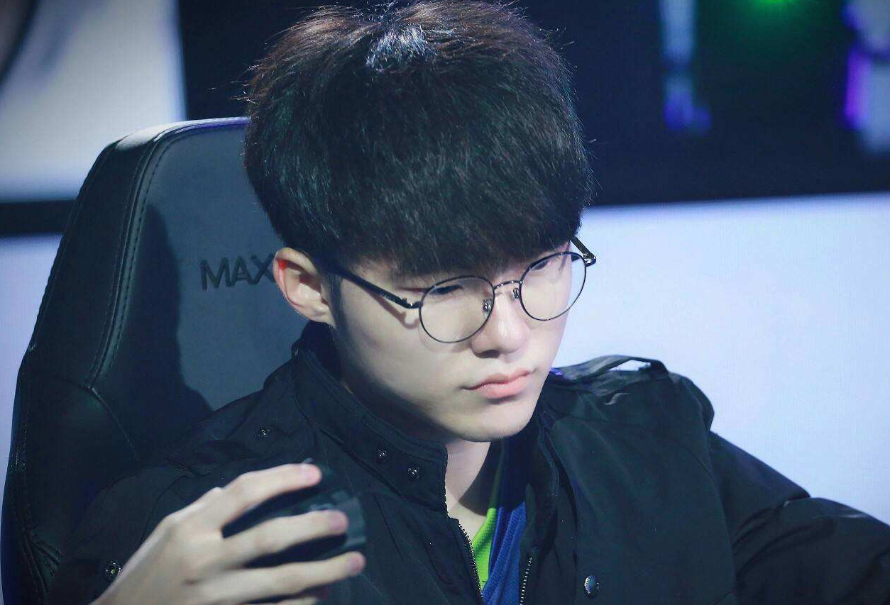 年轻阵容的 年轻阵容的