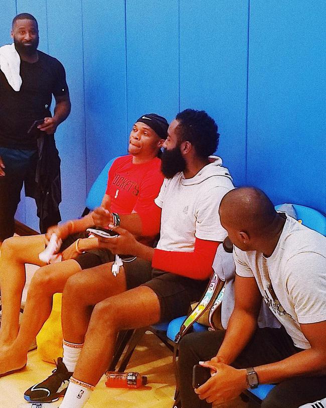 默契却无法 默契却无法