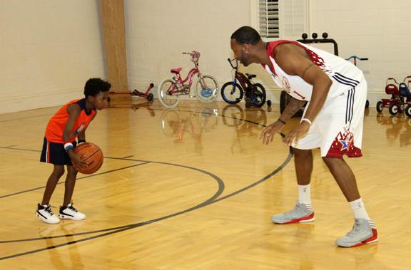 法甲-内维斯绝杀埃梅里破门 巴黎3-2里昂2分领跑